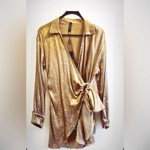 Venti6 gold wrap dress NWT 🏷️✨